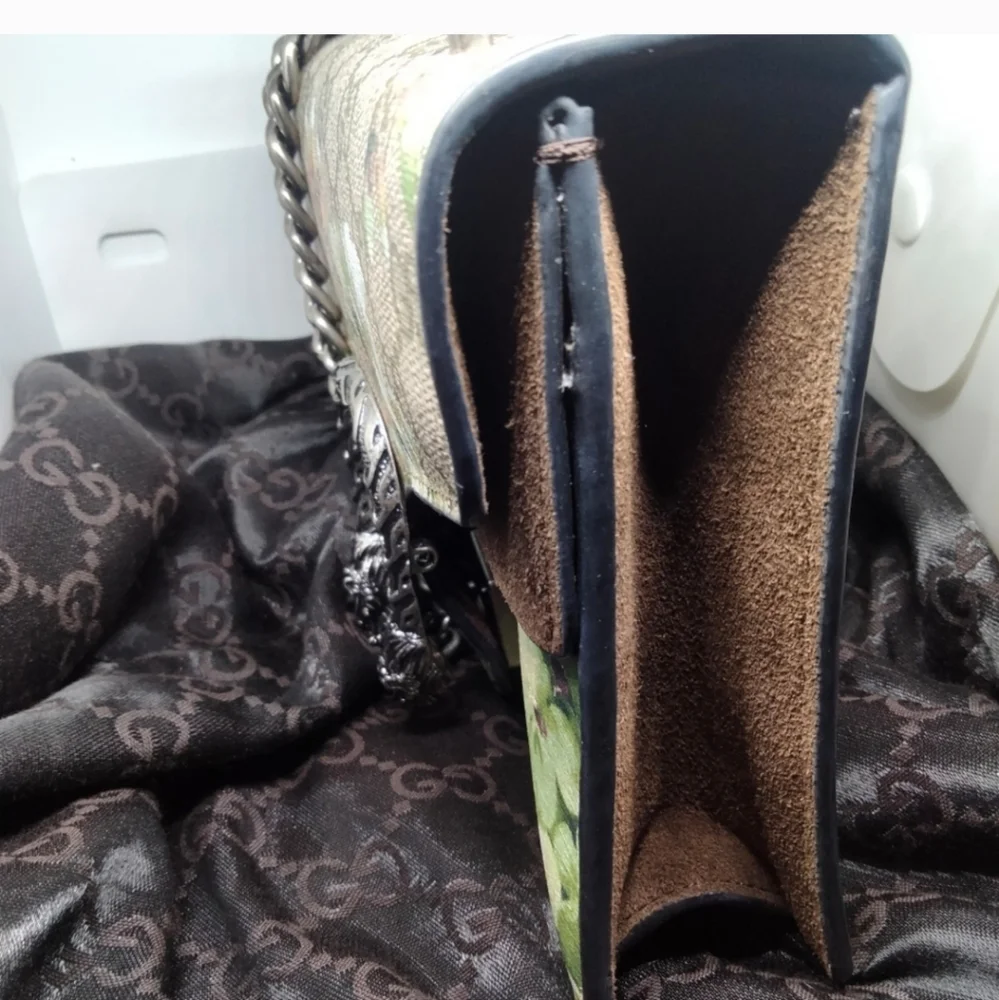 Small leather handbag - Picture 7 of 13